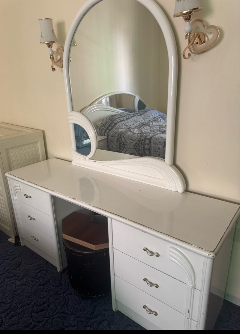 Bedroom Furniture Set 3