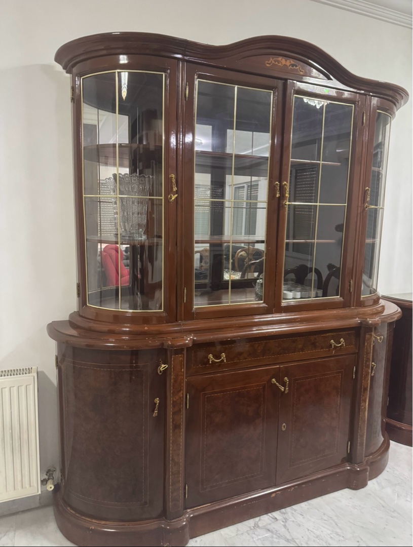 Classic Wooden Dining Room Set