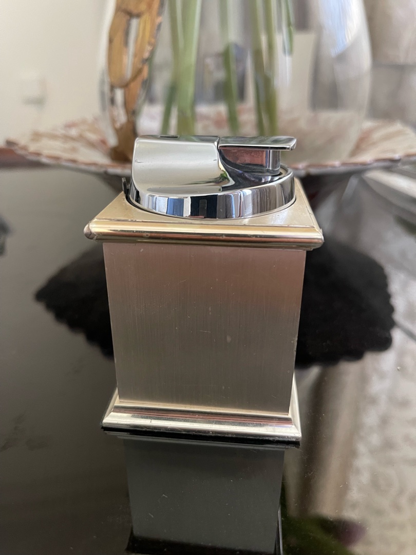 Vintage Table Lighter