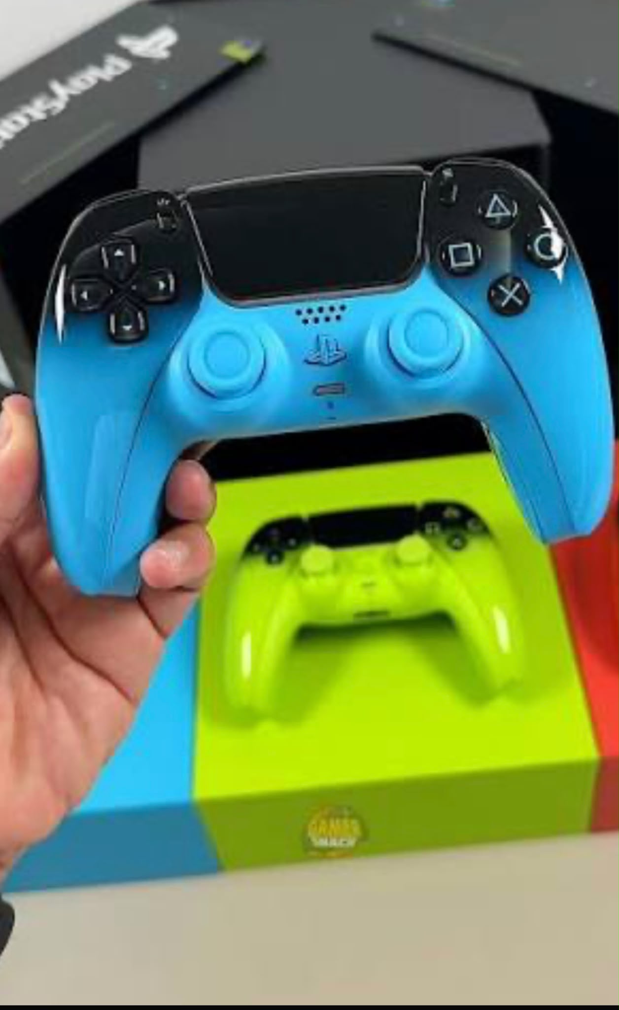 وحدة تحكم لاسلكية DualSense لجهاز PlayStation 5 - أزرق وأخضر