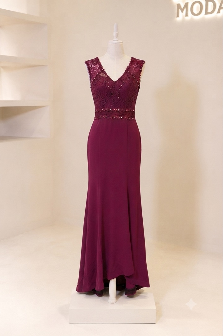 Elegant V-neck sleeveless evening dress
