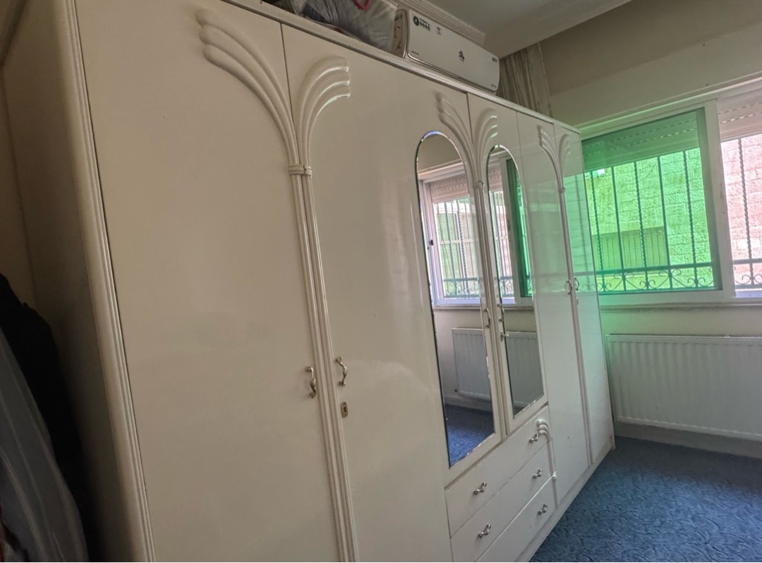 Bedroom Furniture Set 4