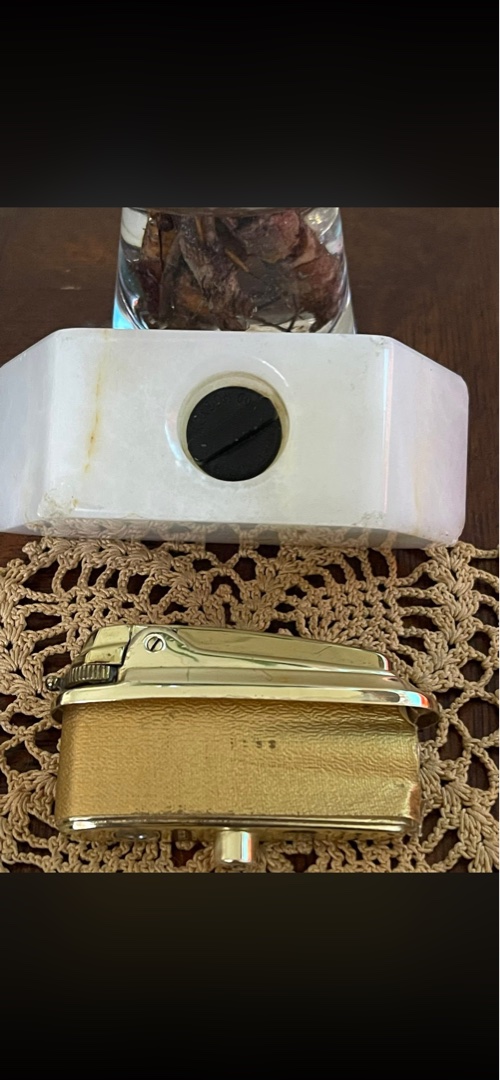 Vintage Gold Lighter on Marble Base 3