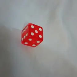 نرد أحمر