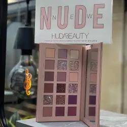 Huda Beauty New Nude Eyeshadow Palette