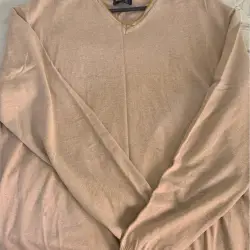 كنزة رجالية برقبة على شكل V